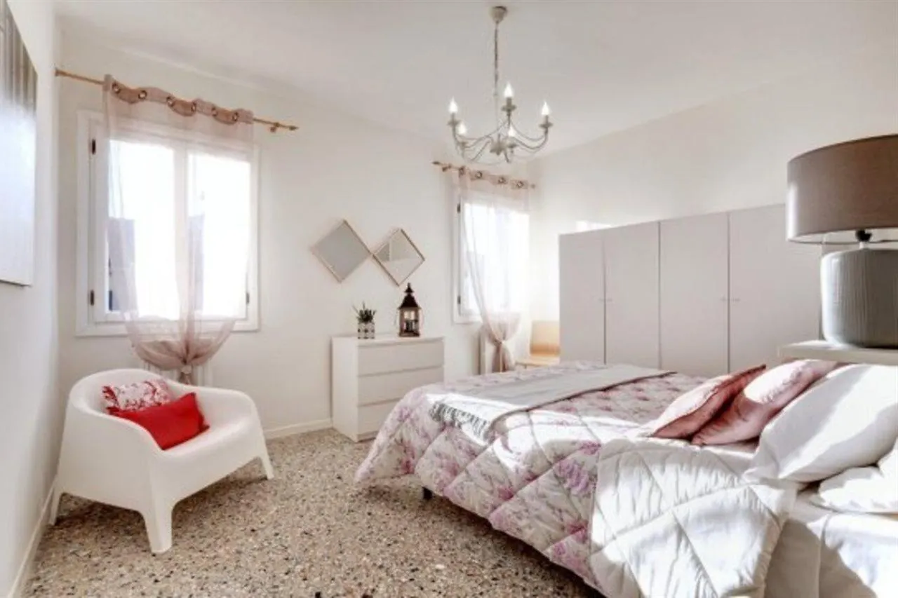 Ca Degli Artisti Apartment Venice 0*,  Italy